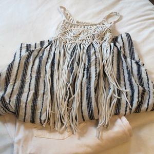 Fun fringe tank. Size L